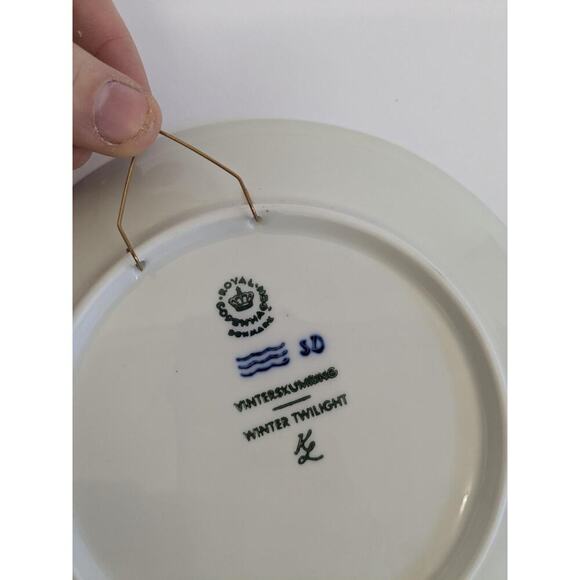 Vintage 1974 Royal Copenhagen 'Winter Twilight' 'Vinterskumring' Plate - Picture 4 of 4